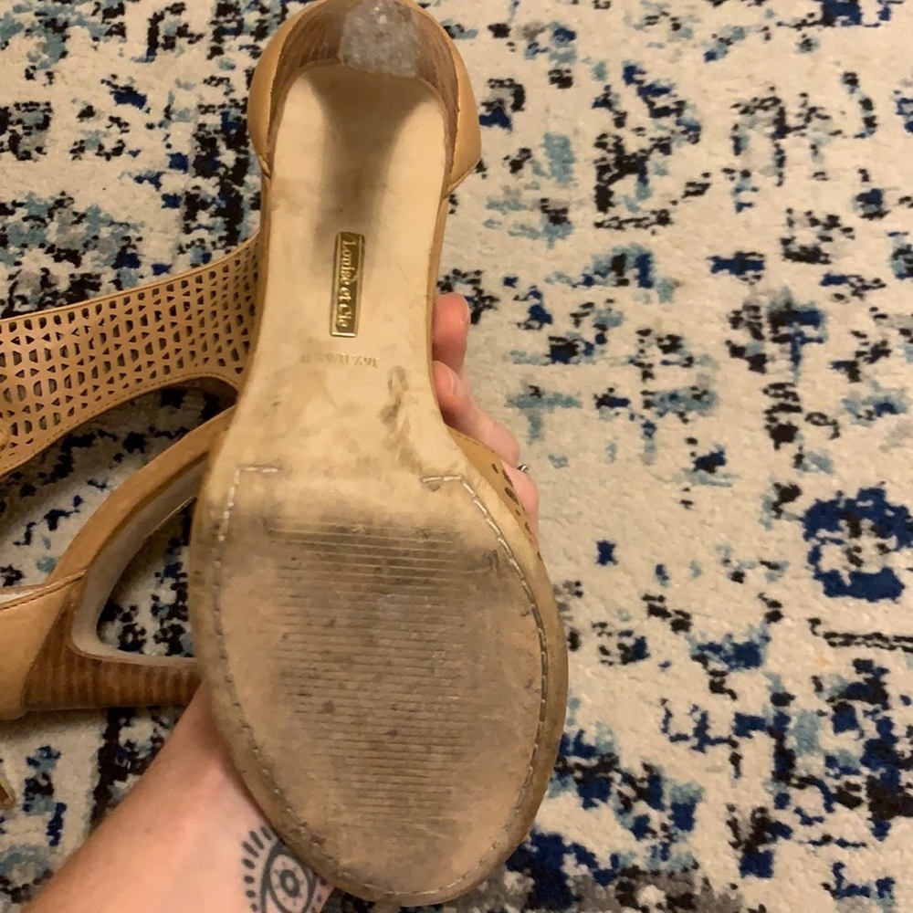 Gorgeous Leather Heels 6.5 - Picture 5 of 5
